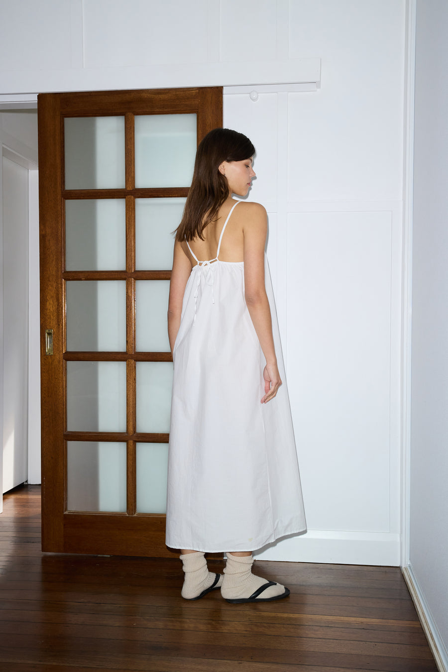 the simple dress - white