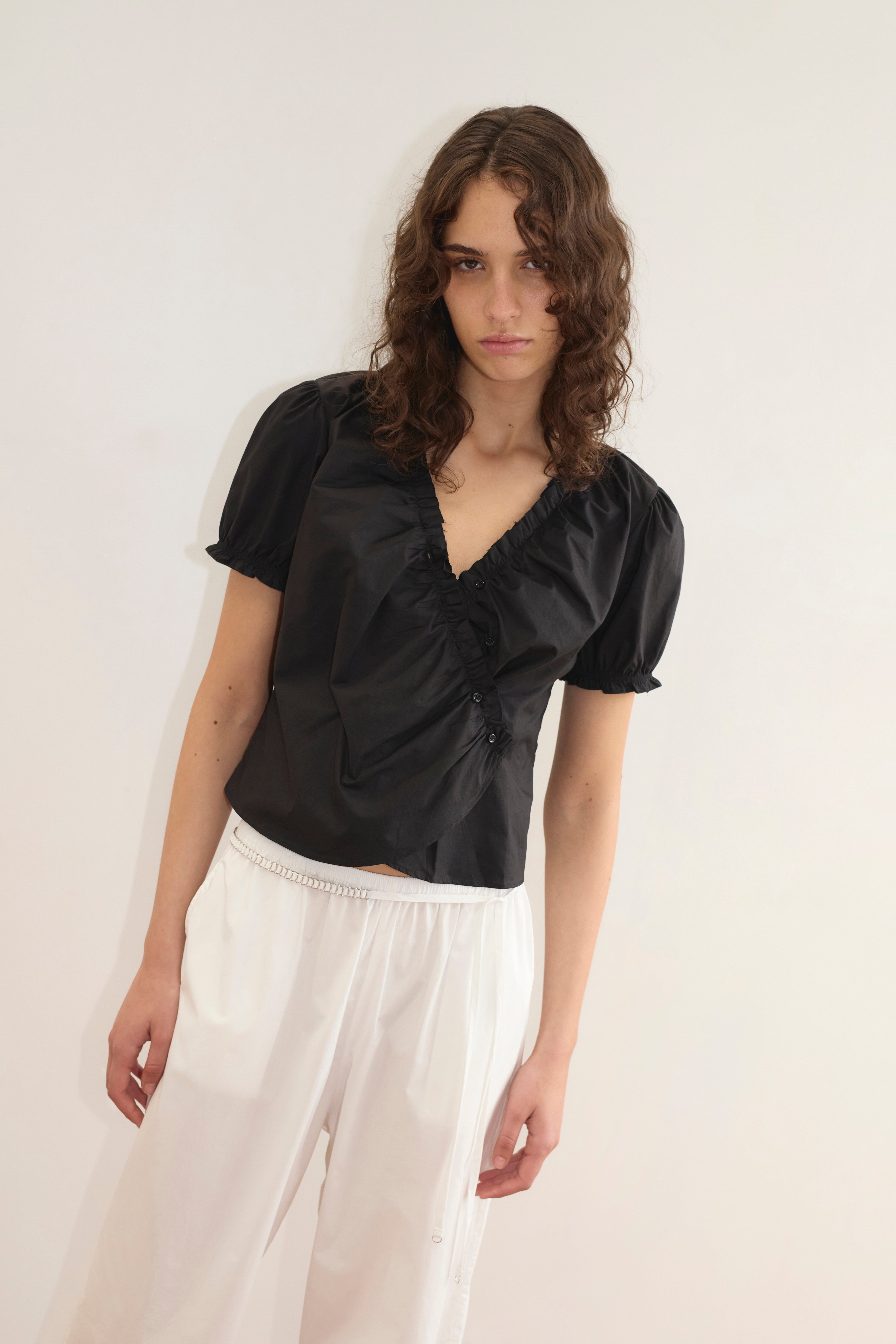 ▪️専用　BORDER FRILL TOP(38) 　BLACK Black Jersey Frill Top with Studs | Leisma – motelrocks-com-us