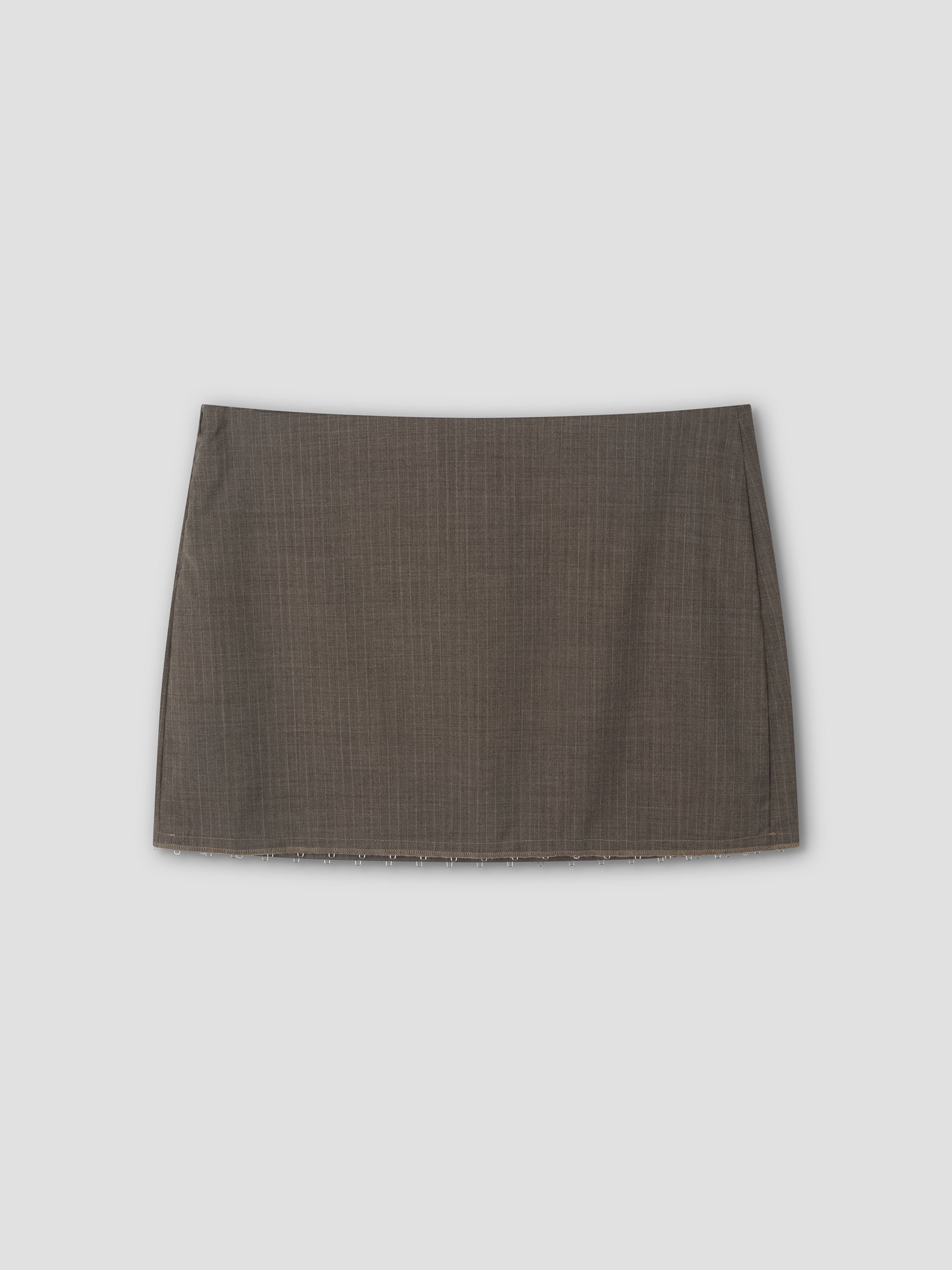 A mini-length Eye Skirt with grey and pink stripes, featuring a straight cut, shown against a light gray background.