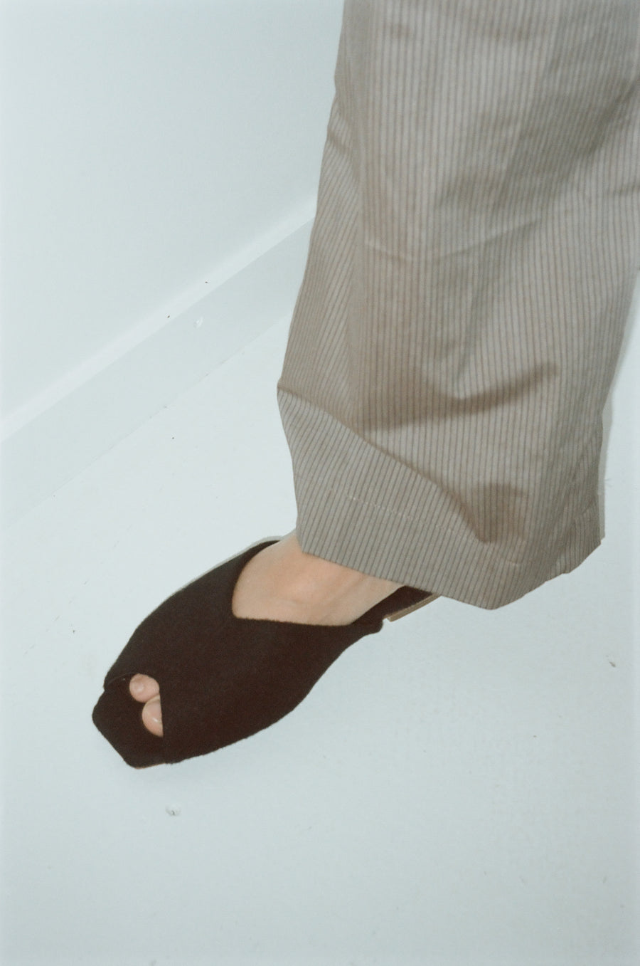 the wool slide - black