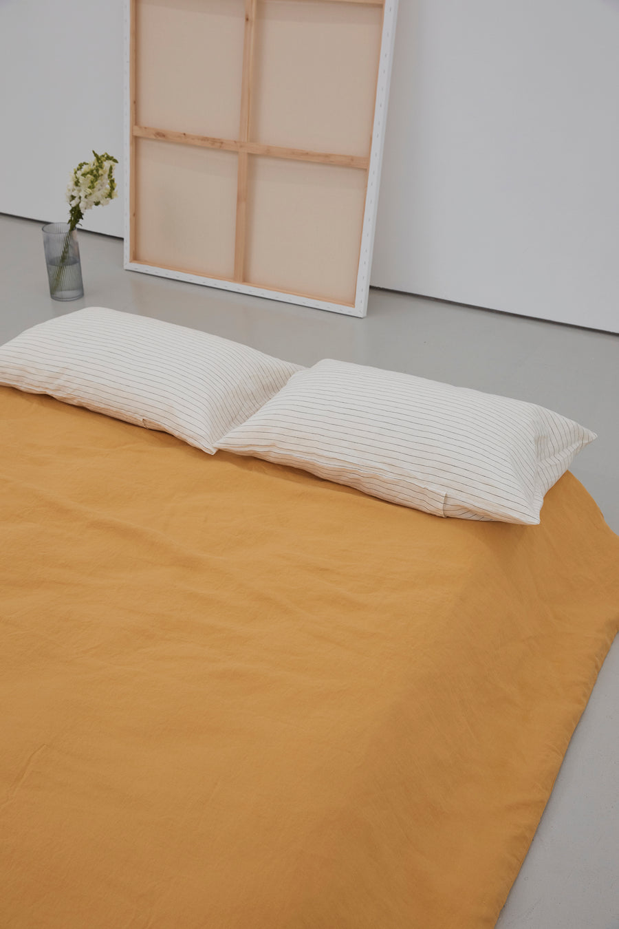 Mustard linen bedding