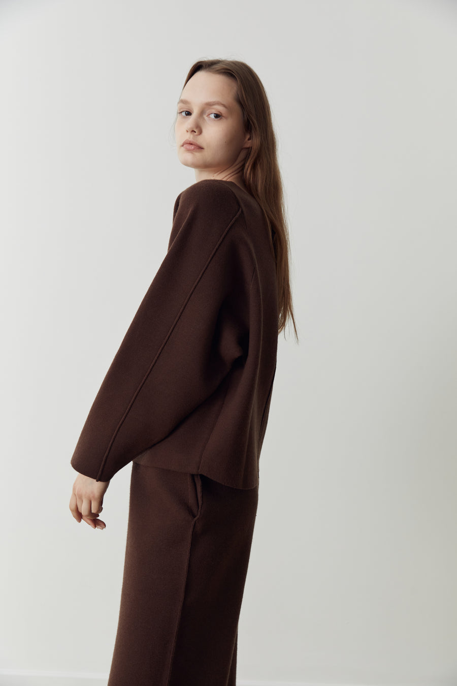 the curved leg pant - cocoa