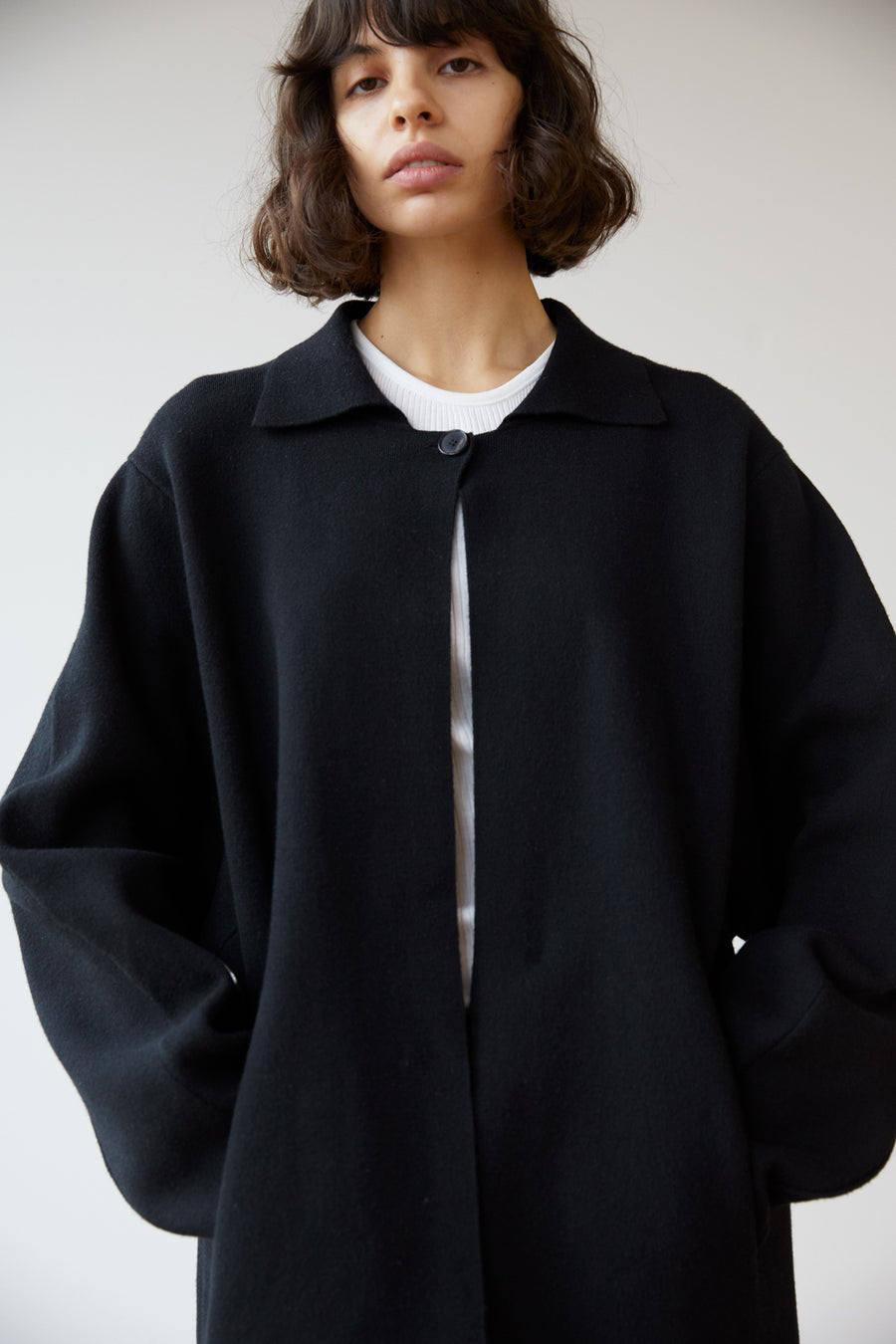 the button knit - black