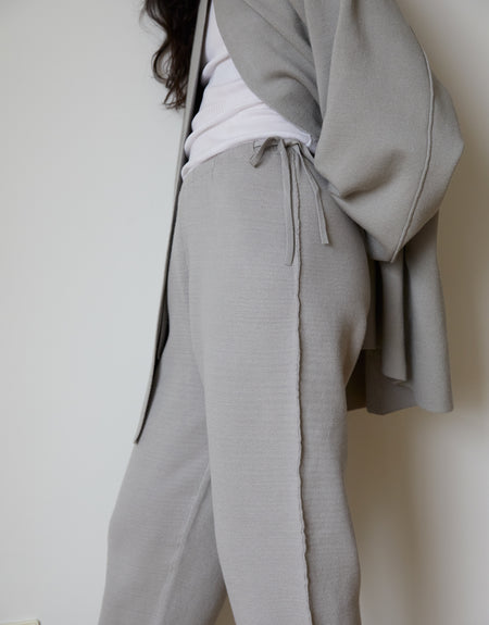 the drawcord knit pant - grey | Deiji Studios