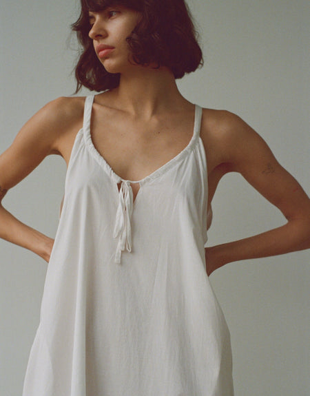 the scoop neck dress - white | Deiji Studios