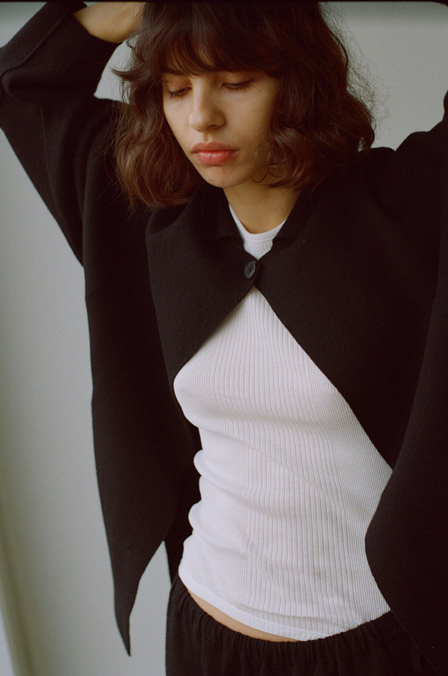 the button knit - black