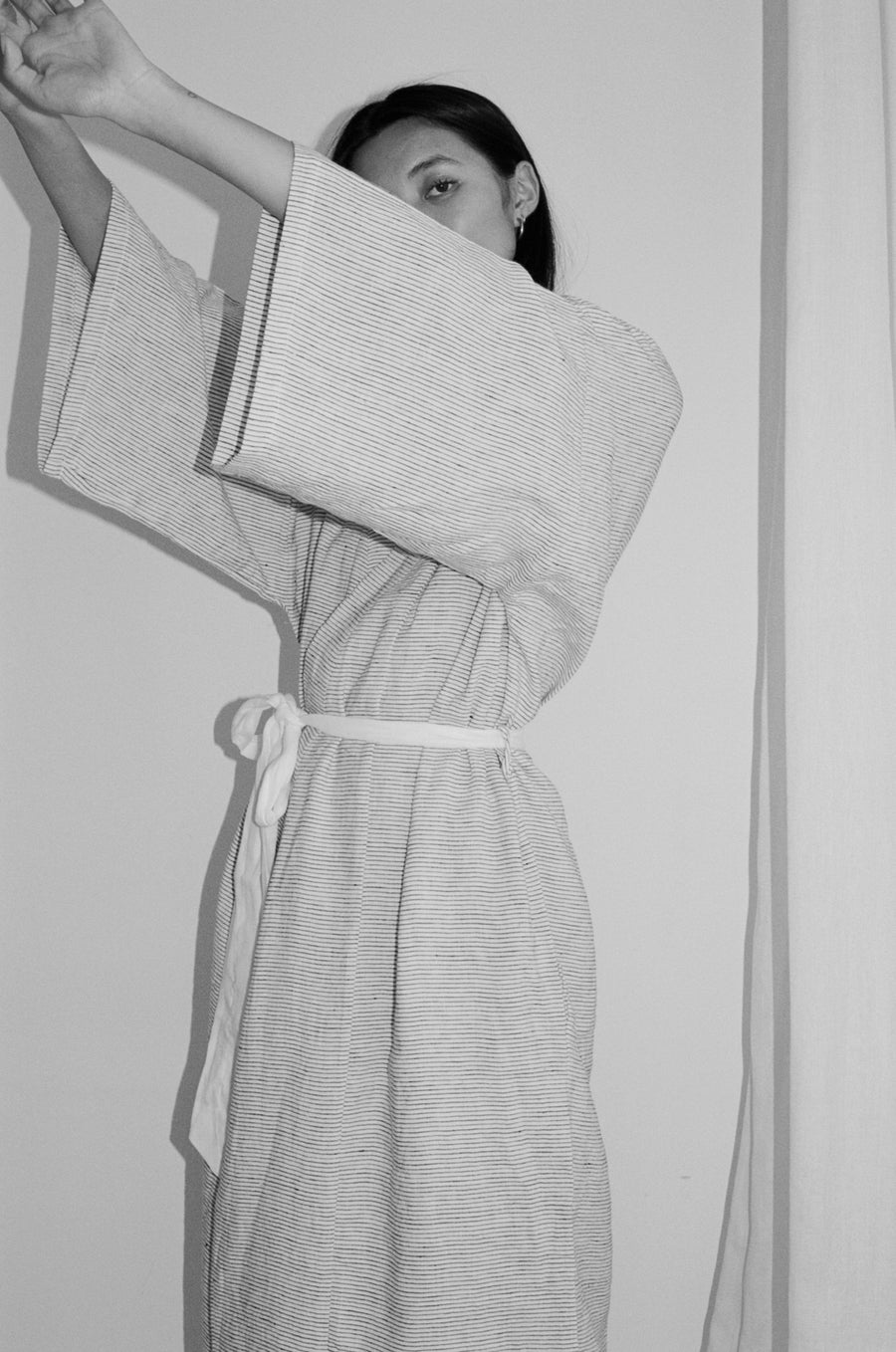 the 02 robe - pinstripe