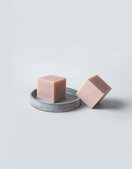 Pomegranate seed oil and pink clay - Sphaera Soap | Deiji Studios